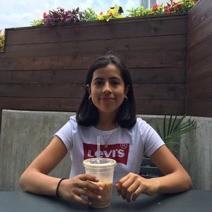 Meet your Posher, April